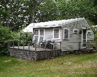 Pine Cottage - Queen and twin beds w/ bath. Living room, porch, kitchenette